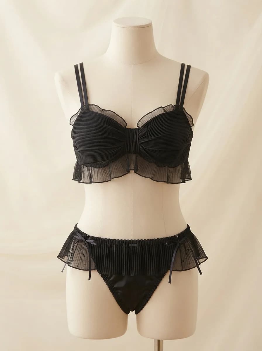 Bow and Lace Padded Push-Up Bra Set in Black