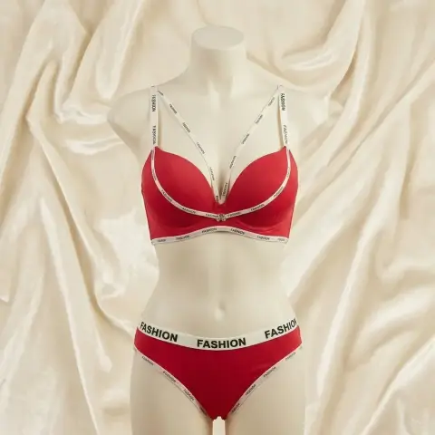 Cross Neck Padded Push-Up Bra Set with Printed Straps (view 3)
