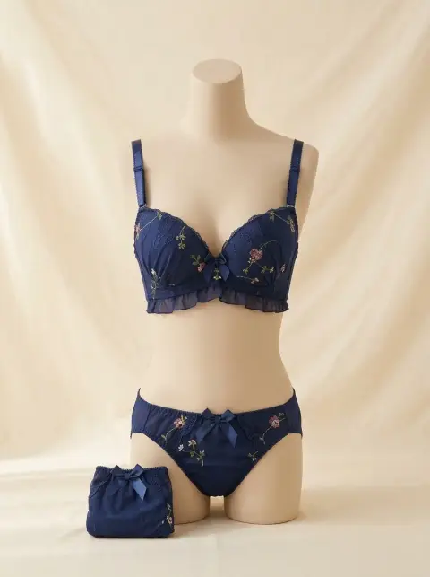 Dreamy Padded Lace Bra and Panty Set (view 5)