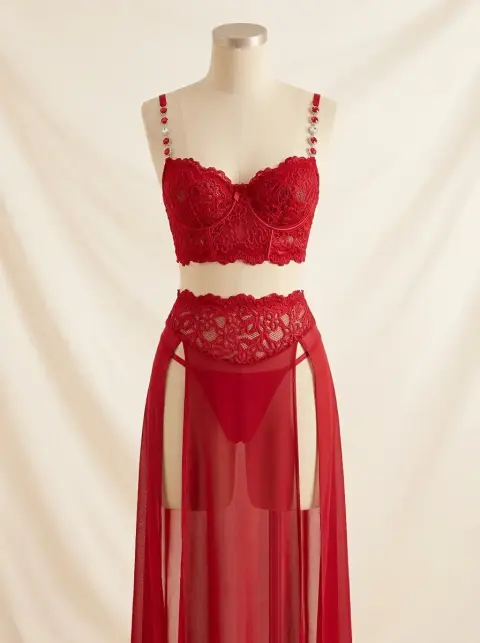 Net 3 Piece Set with Metal Strap Detail (view 3)
